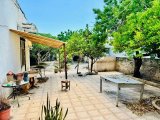 Kıbrıs Girne Merkez Çarşı İçinde Satılık Ticari Otantik Gayrimenkul