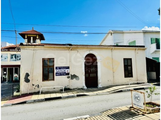 Kıbrıs Girne Merkez Çarşı İçinde Satılık Ticari Otantik Gayrimenkul
