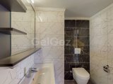 KKTC Girne Merkezde Site İçerisinde Özel Teras Yüzme Havuzlu Satılık 4+1 Tripleks Penthouse