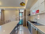 KKTC Girne Merkezde Site İçerisinde Özel Teras Yüzme Havuzlu Satılık 4+1 Tripleks Penthouse