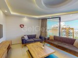 KKTC Girne Merkezde Site İçerisinde Özel Teras Yüzme Havuzlu Satılık 4+1 Tripleks Penthouse