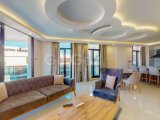 KKTC Girne Merkezde Site İçerisinde Özel Teras Yüzme Havuzlu Satılık 4+1 Tripleks Penthouse