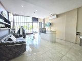 KKTC Girnede Ana Cadde Üzeri Tabela Değeri Çok Yüksek Kiralık Çift Dükkan