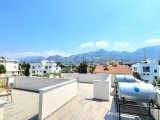 KKTC Girne Karaoğlanoğlu'ndan Site İçerisinde Denize 100 Metre Satılık 1+1 Penthouse