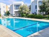 Kıbrıs Girne Karaoğlanoğlu'nda Havuzlu Site İçerisinde Satılık 2+1 Müstakil Villa