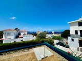 KKTC GİRNE KARŞIYAKA BÖLGESİNDE SATILIK MÜSTAKİL VİLLA