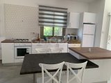 Lapta’da Günlük Kiralık 4+1 Villa – Yüzme Havuzlu, Minimum 3 Gün Konaklama