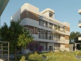 Kıbrıs Girne Lapta Bölgesinde Türk Tapulu Havuzlu Site İçerisinde Satılık 2+1 Daire