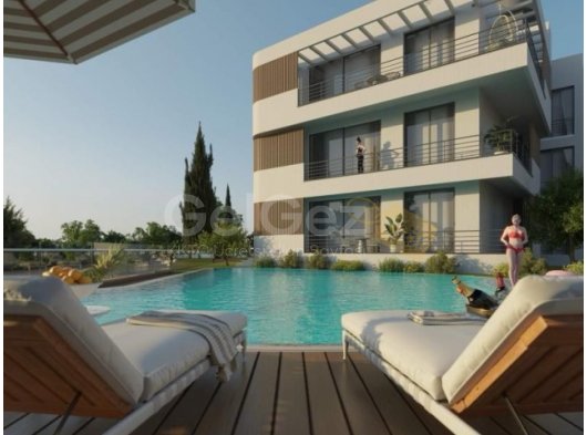 Kıbrıs Girne Lapta Bölgesinde Türk Tapulu Havuzlu Site İçerisinde Satılık 2+1 Daire