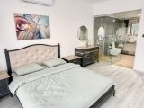 Zeytinlik’te 3+1, 3 Banyolu Villa – Ortak Havuzlu, Günlük Kiralık, Minimum 3 Gün