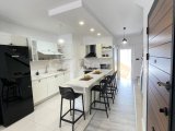 Zeytinlik’te Günlük Kiralık 3+1, 3 Banyolu Villa – Ortak Havuzlu, Minimum 3 Gün Konaklama • Konum: Zeytinlik