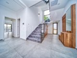KKTC Girne Zeytinlik Bölgesinde Satılık Türk Tapulu Lüks 4+1 Havuzlu Villa