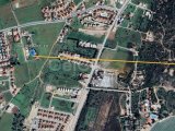 İSKELE BAHÇELER'DE SATILIK ARSA.