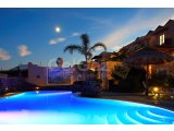 KIBRISTA GİRNEDE ÇOK İYİ DOLULUK ORANI OLAN ÇALIŞIR DURUMDA 5 YILDIZLI KUMARHANELİ OTEL - HASAN YALKIN +90 5338517636