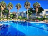 KIBRISTA GİRNEDE ÇOK İYİ DOLULUK ORANI OLAN ÇALIŞIR DURUMDA DENİZE 0 SATILIK HOTEL - HASAN YALKIN 0090 5338517636