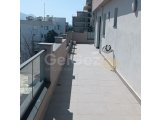 Girne merkezde satılık 1+1 lüks penthouse