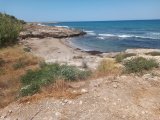 Girne Karşıyaka bölgesinde denize çok yakın bir mesafede satılık 4+1 müstakil ev