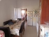 Girne Karşıyaka bölgesinde denize çok yakın bir mesafede satılık 4+1 müstakil ev