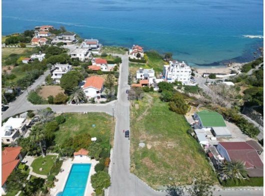 Girne Alsancakta satılık denize 100 m ARSA, 553 M2