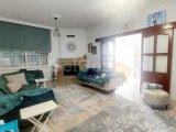Girne Alsancakta satılık 3+1 bahçeli ev