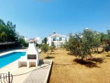 Girne Çatalköyde kiralık 3+1 villa