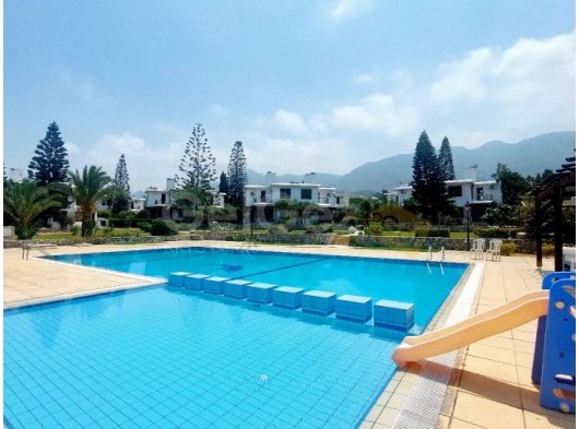 Girne Edremitte kiralık 2+1 ikiz ev