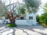 Girne Karaoğlanoğlu satılık 3+1 bahçeli daire