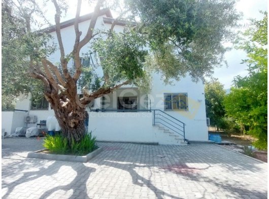 Girne Karaoğlanoğlu satılık 3+1 bahçeli daire