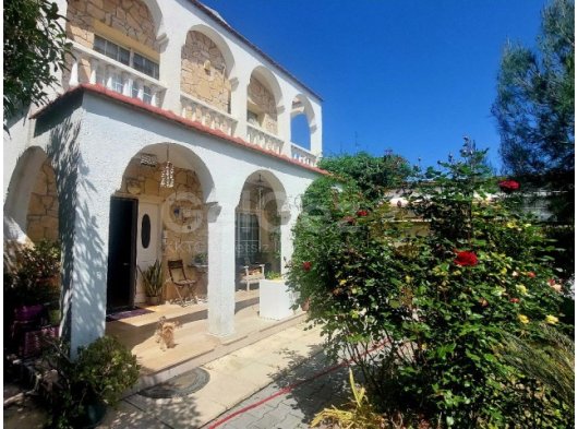 Girne Laptada satılık 3+1 villa, Arsa 600 m2