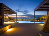 GİRNE ESENTEPEDE DENİZE SIFIR ULTRA LUX FUL EŞYALI YENİ VİLLA