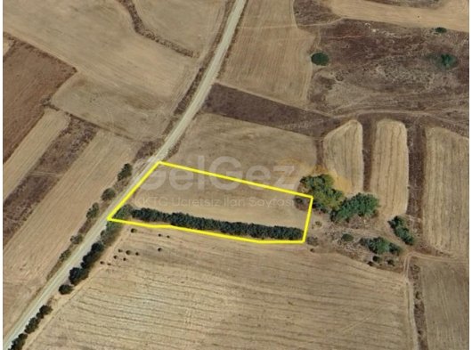 Girne Akdeniz köyünde satılık 4288,70 m2 Türk koçanlı %35 imar izinli arsa