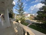 Girne Karaoğlanoğlu'nda satılık geniş 4+1 villa