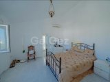 Acil satılık! ﻿Girne, Zeytinlikte Denize yakın satılık 3+1 villa