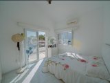 Acil satılık! ﻿Girne, Zeytinlikte Denize yakın satılık 3+1 villa