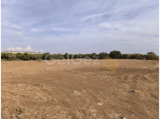 Güzelyürt, Akçay’da satılık 3197,50m2 tarla