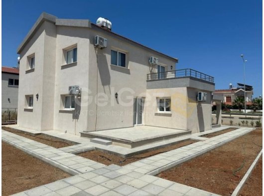 MAĞUSA SALAMİS BÖLGESİNDE 4+1 SATILIK VİLLA