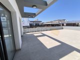 LEFKOŞA KÜÇÜK KAYMAKLI'DA TÜRK KOÇANLI PENTHOUSE