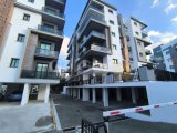 Girne'nin kalbinde, çevre yolunun hemen altında yer alan bu muhteşem 2+1 penthouse