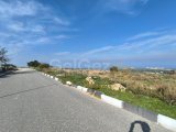 Girne Arapköy'de satılık Eşsiz Manzaralı Arsa