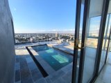 Lefkoşa'nin Merkezi kumsalda 1+1 havuzlu penthouse