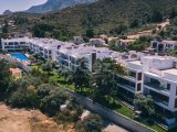 Alsancak'ta Manzaranın Zirvesinde: Jakuzili Roof Teraslı Lüks Penthouse!