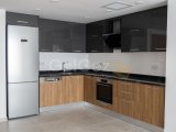 Alsancak'ta Manzaranın Zirvesinde: Jakuzili Roof Teraslı Lüks Penthouse!