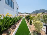 Girne Arapköy’de satılık 4+2 Ultra Lüks Villa Vadi ve Deniz Manzaralı