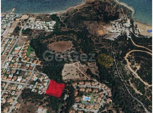 Girne Çatalköy'de Denize yakın Satılık Fırsat! Arsa