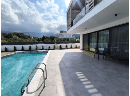 Çatalköy’de Lüks ve Akıllı Yaşam: Deniz Manzaralı Özel Villa!