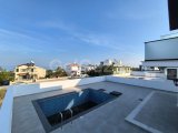 Girne Çatalköy'de Muhteşem Manzaralı 4+1 Havuzlu Lüks villa
