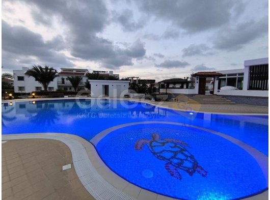 Girne Esentepe'de Satılık Fırsat denize sıfır Eşyalı Penthouse