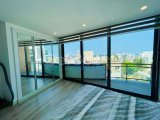 Girne Merkez'de Lüks ve Konforlu Yaşam Fırsatı! satılık 2+1 Ful Eşyalı daire