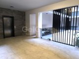 Girne Merkezde Satılık Lüks donanımlı 1+1 Eşyalı Daire! Deniz & Dağ Manzaralı