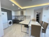 Girne Merkezde satılık balkonu Deniz gören Eşyalı 2+1 daire